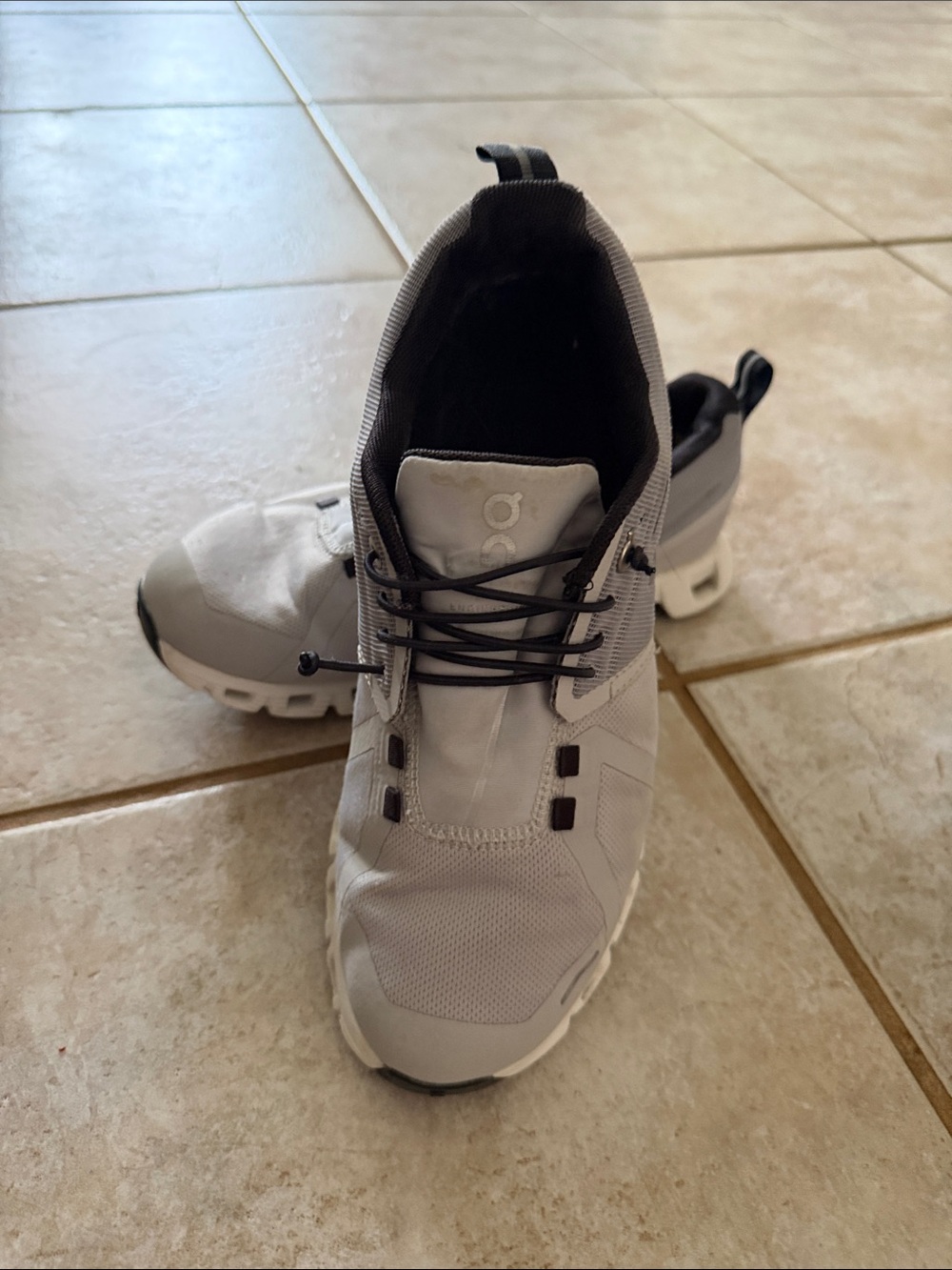 On Running Men’s White and Black Cloudflow-Style Sneakers